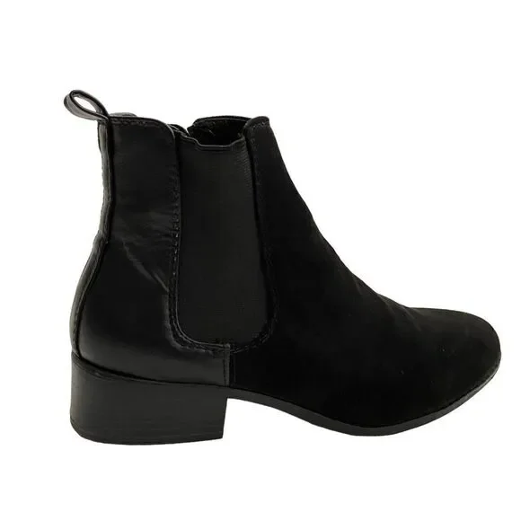 Gap Chelsea Flat Boots in Size 9 Color True Black - Picture 2 of 12